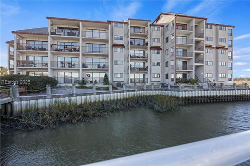 apt-310-100 Helmsman Way, Hilton Head Island, SC, 29928-3242 | Card Image