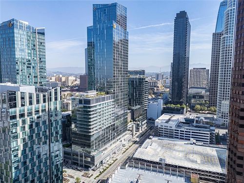877 Francisco St, Los Angeles, CA, 90017-3045 | Card Image