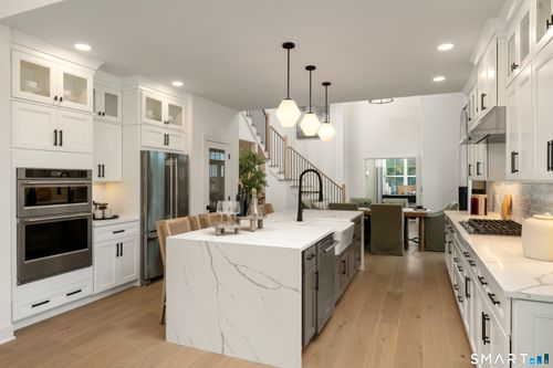 19-8 Elmwood Ct, Brookfield, CT, 06804-3983 | Card Image