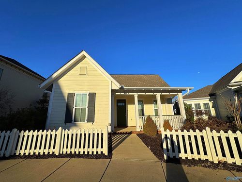 209 St Louis St, Madison, AL, 35758-8030 | Card Image