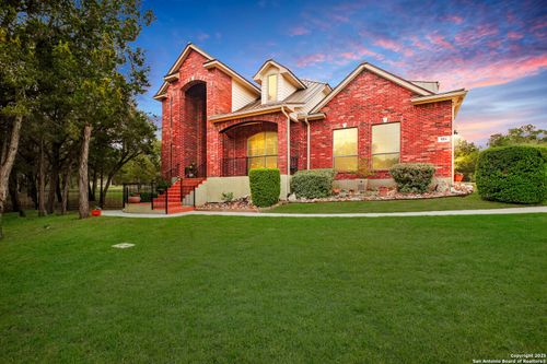 954 Santa Cruz, New Braunfels, TX, 78132-2904 | Card Image