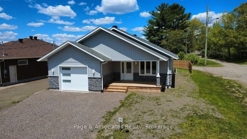 1 Moon Court, West Nipissing, ON, P2B3E6 | Card Image