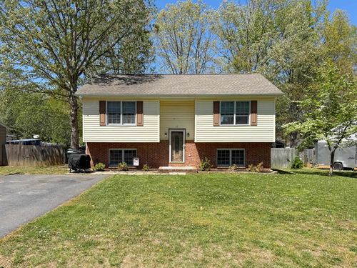 42 Canton Ln, STUARTS DRAFT, VA, 24477-2522 | Card Image