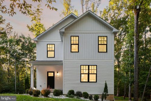 8800 Millwood Dr, SPOTSYLVANIA, VA, 22551-3317 | Card Image