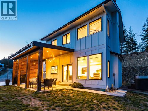 5758 Rocky Rd, Nelson, BC, V1L6Y4 | Card Image