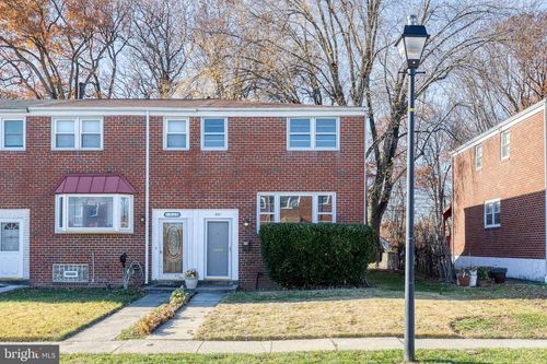 957 Circle Dr, HALETHORPE, MD, 21227-2323 | Card Image