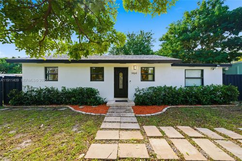 1464 Ne 28th St, Pompano Beach, FL, 33064-6818 | Card Image