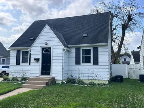 213 11th Ave Sw, Austin, MN, 55912-3219 | Card Image