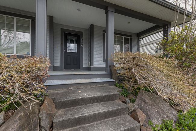 36275 S Auguston Parkway, House other with 4 bedrooms, 3 bathrooms and 3 parking in Abbotsford BC | Image 3