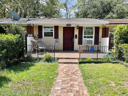 4666 Ken Knight Dr N, JACKSONVILLE, FL, 32209-1218 | Card Image