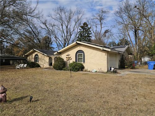 1104 Chicot Dr, Dermott, AR, 71638-1902 | Card Image
