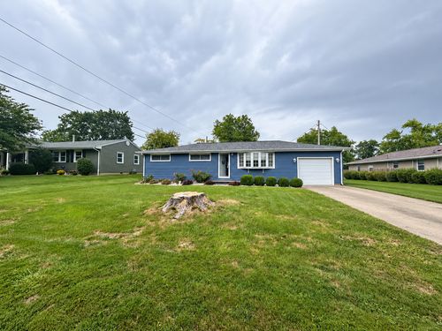 103 W Catalina Drive, Washington, IL, 61571 | Card Image