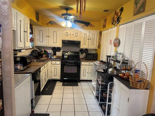 78 Feller Dr, Central Islip, NY, 11722-1210 | Card Image