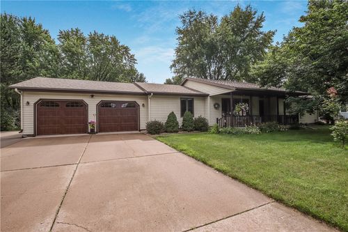 2037 Preston Rd, Eau Claire, WI, 54703-2367 | Card Image