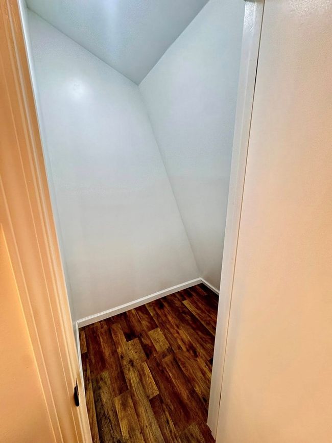 18437 Governor G C Peery Hwy, House other with 3 bedrooms, 2 bathrooms and null parking in Pounding Mill VA | Image 24