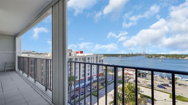 APT-907 - 322 Buchanan St, Condo with 2 bedrooms, 2 bathrooms and null parking in Hollywood FL | Image 9