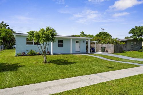 8361 Shumock Ave, NORTH PORT, FL, 34287-1925 | Card Image