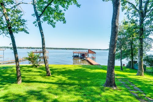 194 Shady Shores Dr, Mabank, TX, 75156-7502 | Card Image