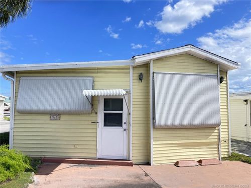 943 Nettles Blvd, Jensen Beach, FL, 34957-3375 | Card Image