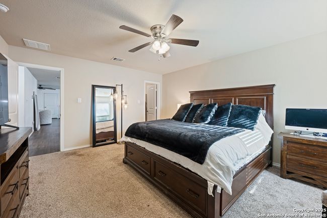 4902 Everett Loop, House other with 3 bedrooms, 2 bathrooms and null parking in Converse TX | Image 13