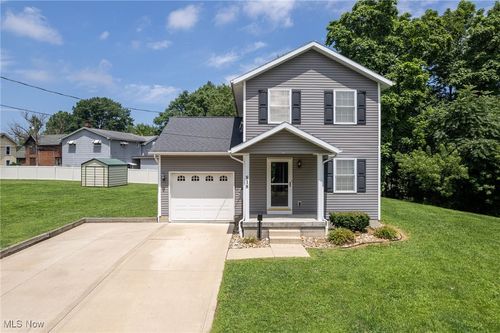 818 South Ave Se, Massillon, OH, 44646-7158 | Card Image