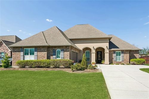 20221 Crystal Lake Dr, Hammond, LA, 70403-0568 | Card Image