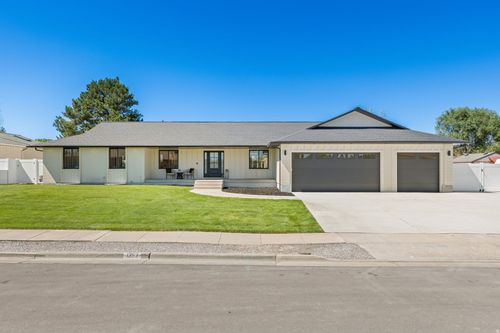 1352 W 11940 S, Riverton, UT, 84065-7415 | Card Image