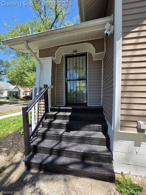 18910 Wormer St, Detroit, MI, 48219-2274 | Card Image