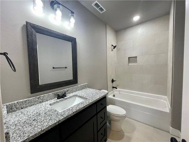 Ensuite bathroom in bedroom #4 | Image 46