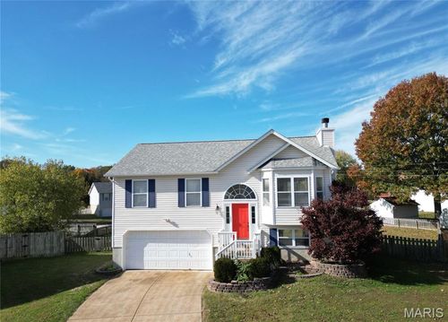 2518 Waterfront Ct, Imperial, MO, 63052-4335 | Card Image