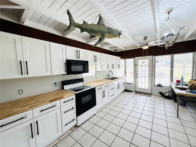 612 Shore Rd, House other with 2 bedrooms, 2 bathrooms and null parking in NOKOMIS FL | Image 20