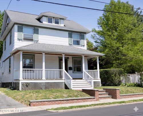 20 Brown Pl, Red Bank, NJ, 07701-2207 | Card Image
