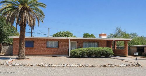 5743 E 10th Street, Tucson, AZ, 85711 | Card Image
