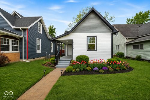2718 Station St, Indianapolis, IN, 46218-2957 | Card Image