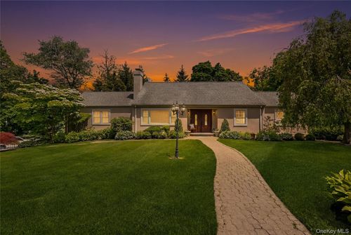 1 Hunting Ridge Rd, White Plains, NY, 10605-4507 | Card Image
