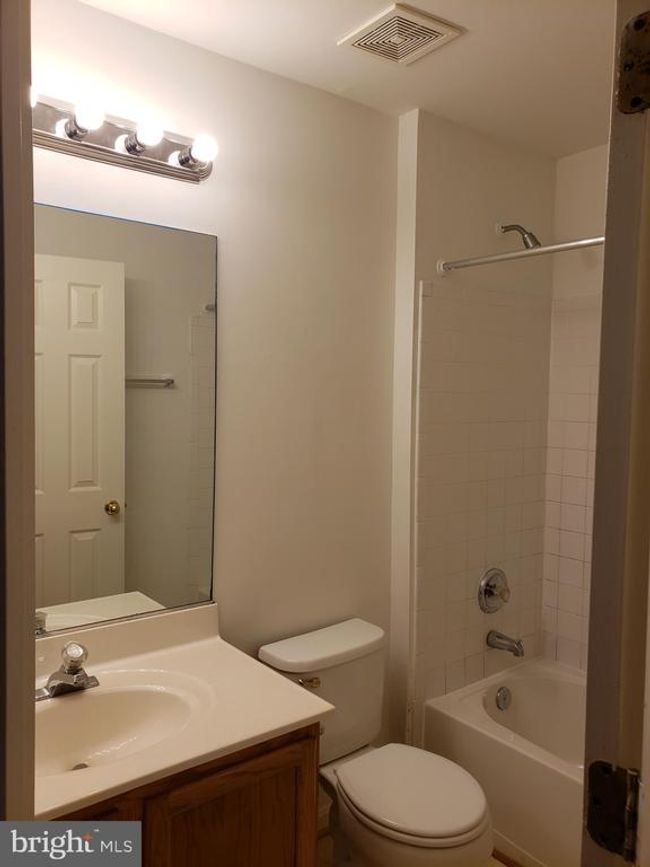 9426 Silver Meteor Ct, Townhouse with 3 bedrooms, 4 bathrooms and null parking in MANASSAS PARK VA | Image 37