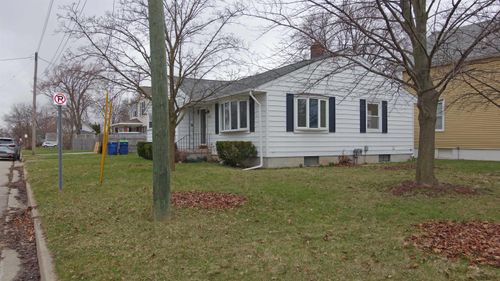 2009 16th Street, Bay City, MI, 48708 | Card Image