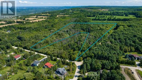 17-18 Scandia Lane, Blue Mountains, ON, N1A2W1 | Card Image