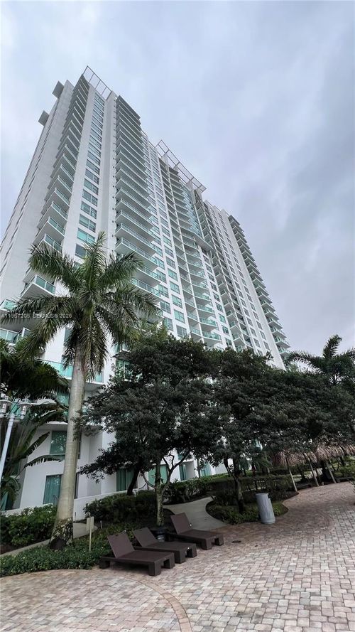 apt-504n-2641 N Flamingo Rd, Sunrise, FL, 33323-1776 | Card Image