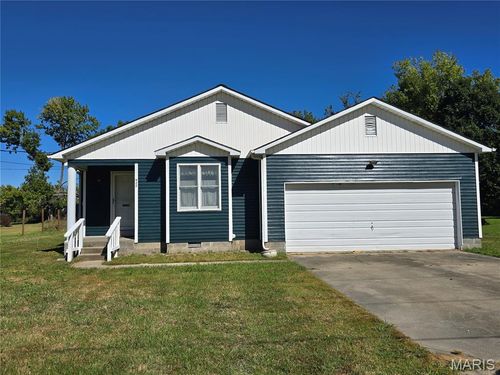 922 Susan St, Dexter, MO, 63841-1555 | Card Image
