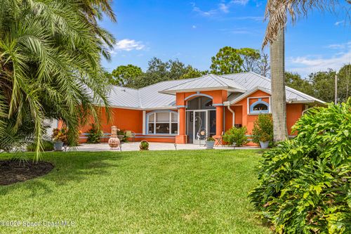 109 Thunderbird Dr, SEBASTIAN, FL, 32958-2202 | Card Image