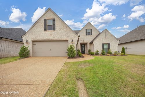 23 Emerald Breeze Dr, Jackson, TN, 38305-6946 | Card Image