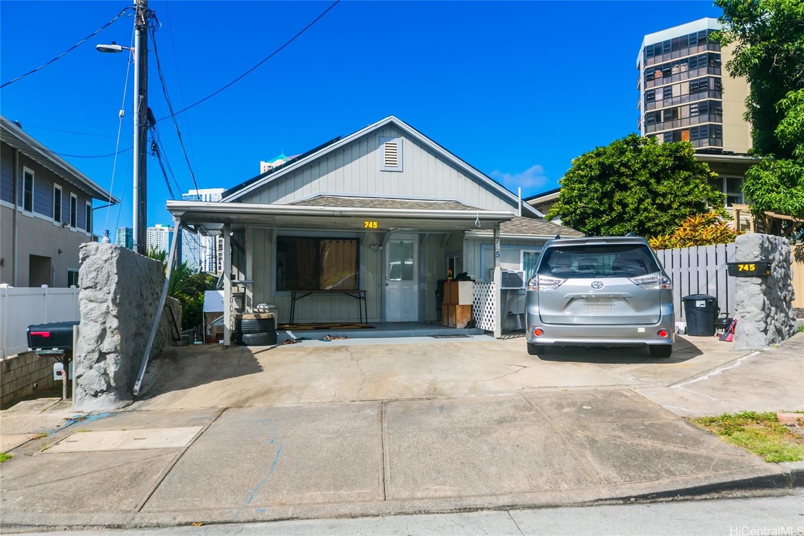 Kinalau Pl, Honolulu, HI 96813