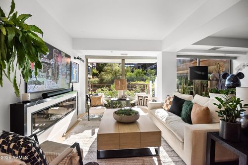 3002-7167 E Rancho Vista Dr, Scottsdale, AZ, 85251-1496 | Card Image