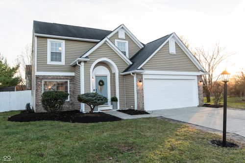 9923 Wellsford Cir, Indianapolis, IN, 46236-8286 | Card Image