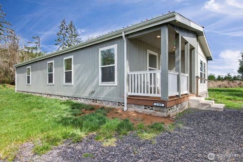 1369 Centralia Alpha Rd, Chehalis, WA, 98532-9518 | Card Image