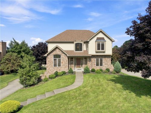 146 Williams Dr, Coraopolis, PA, 15108-3428 | Card Image