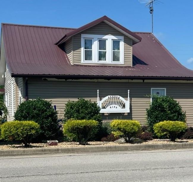 8149 State Road 129, House other with 3 bedrooms, 1 bathrooms and null parking in Vevay IN | Image 40