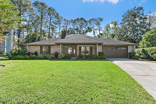 7364 Bent Creek Ct, Jacksonville, FL, 32216-5763 | Card Image
