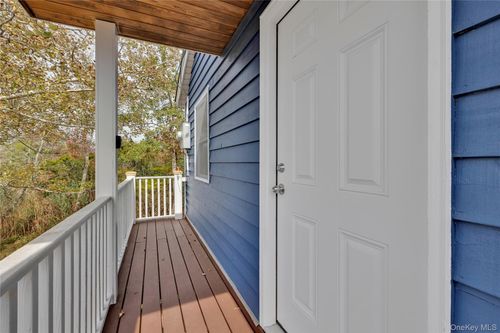 17 Bellport Rd, Mastic Beach, NY, 11951-6814 | Card Image